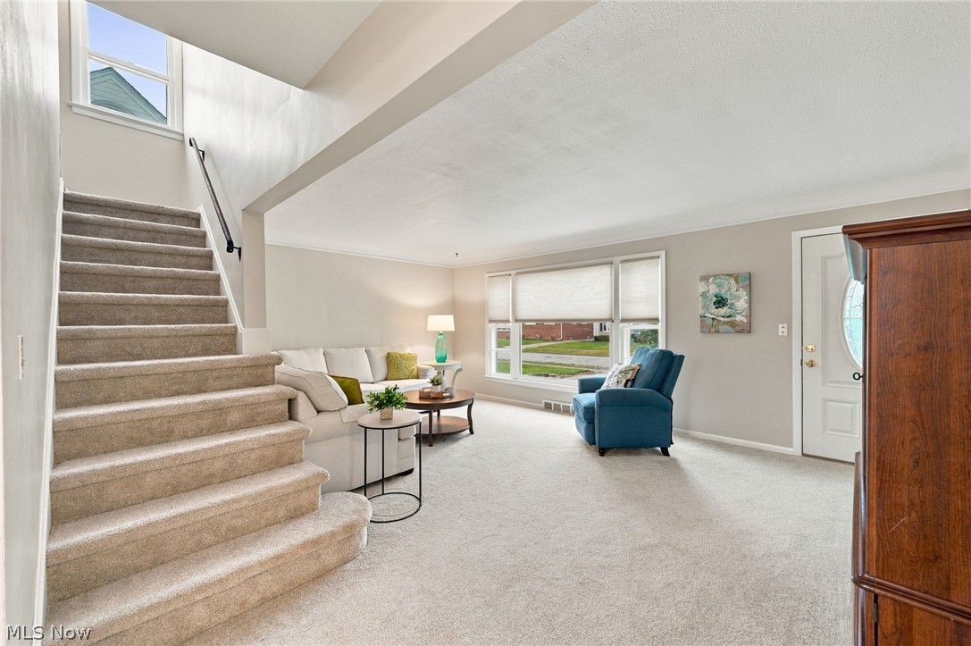 29508 Woodway Drive Wickliffe OH 44092