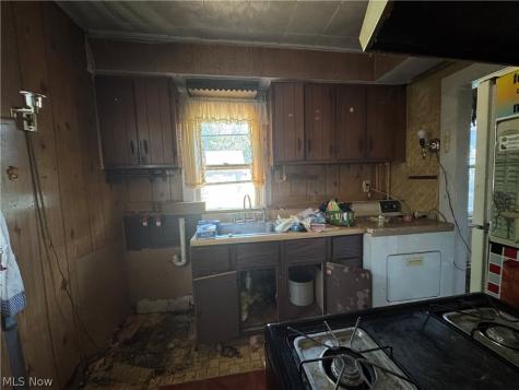 1578 E 337th Street Eastlake OH 44095