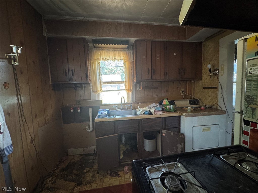 1578 E 337th Street Eastlake OH 44095