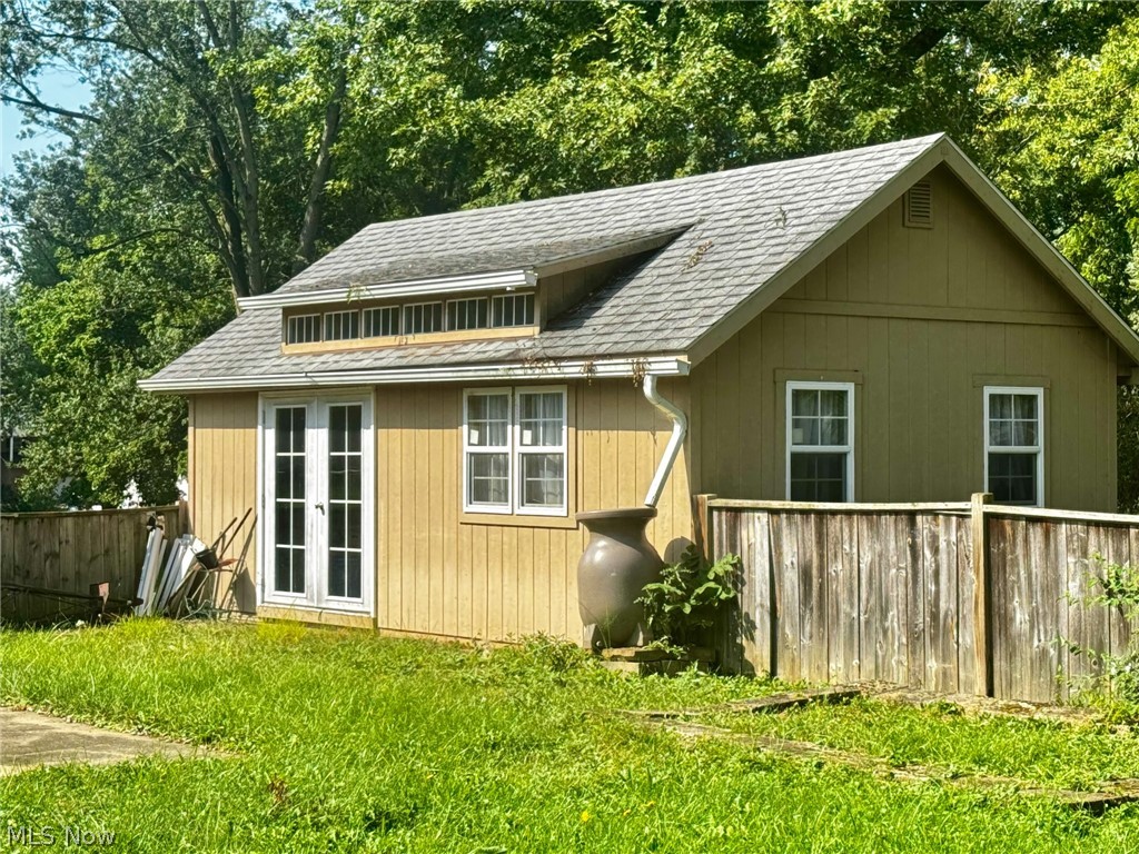 7569 Market Avenue N Canton OH 44721