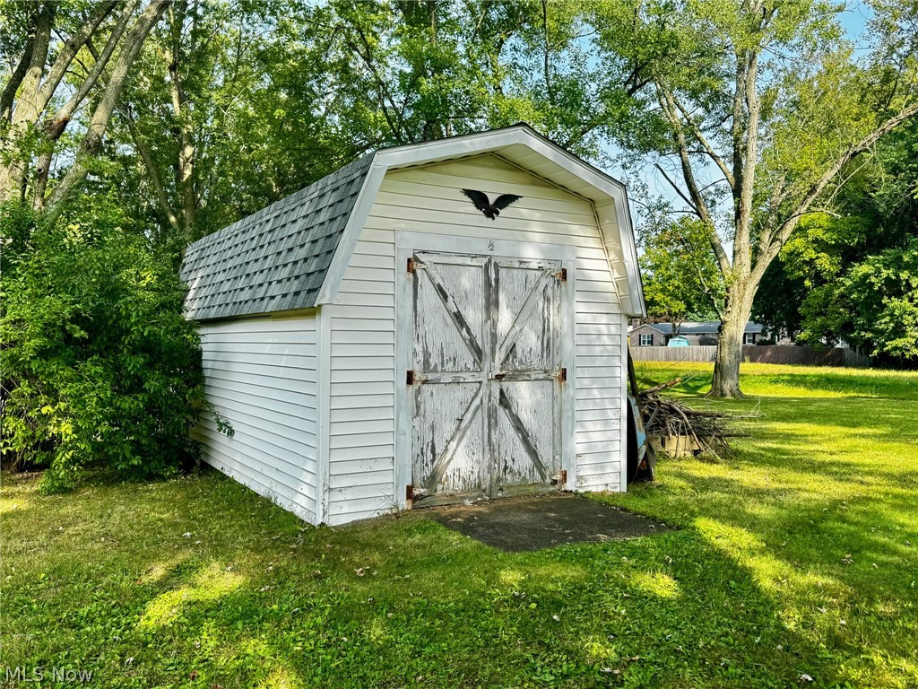 7569 Market Avenue N Canton OH 44721