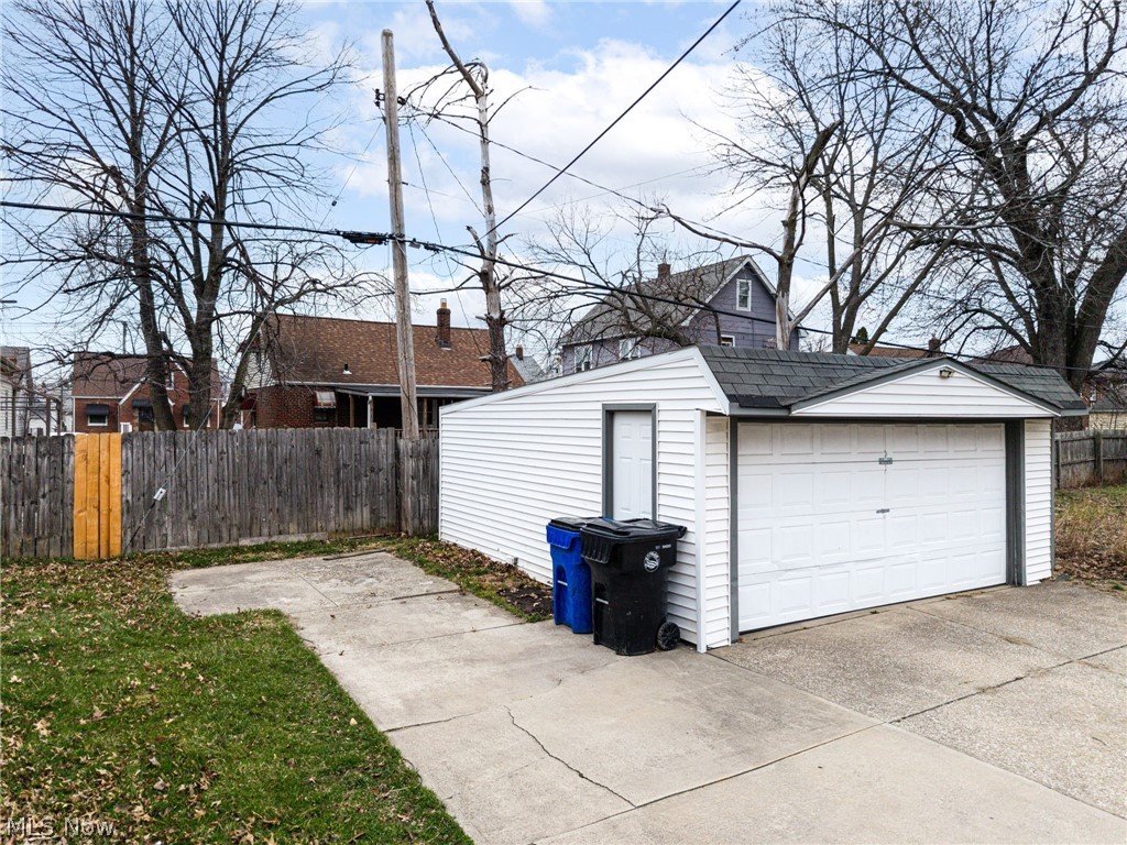 19307 Kildeer Avenue Cleveland OH 44119