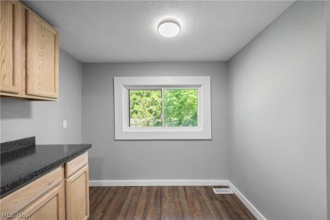 143 Malacca Street Akron OH 44305