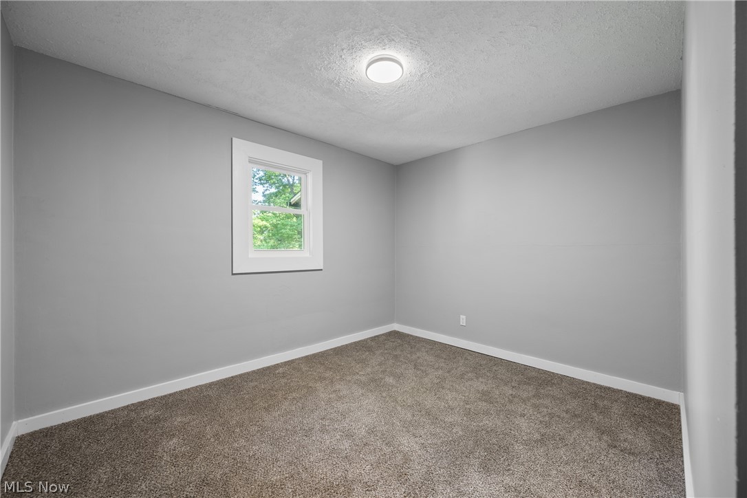 143 Malacca Street Akron OH 44305