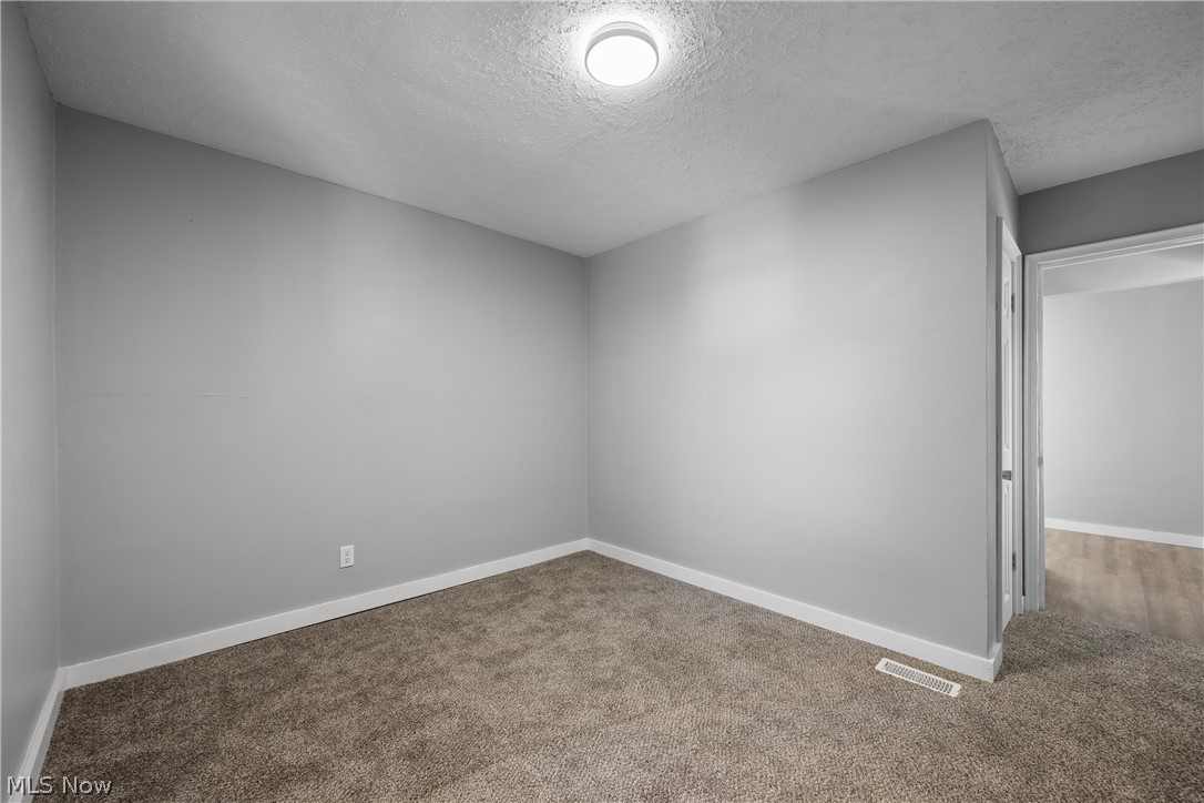 143 Malacca Street Akron OH 44305