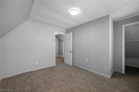 143 Malacca Street Akron OH 44305