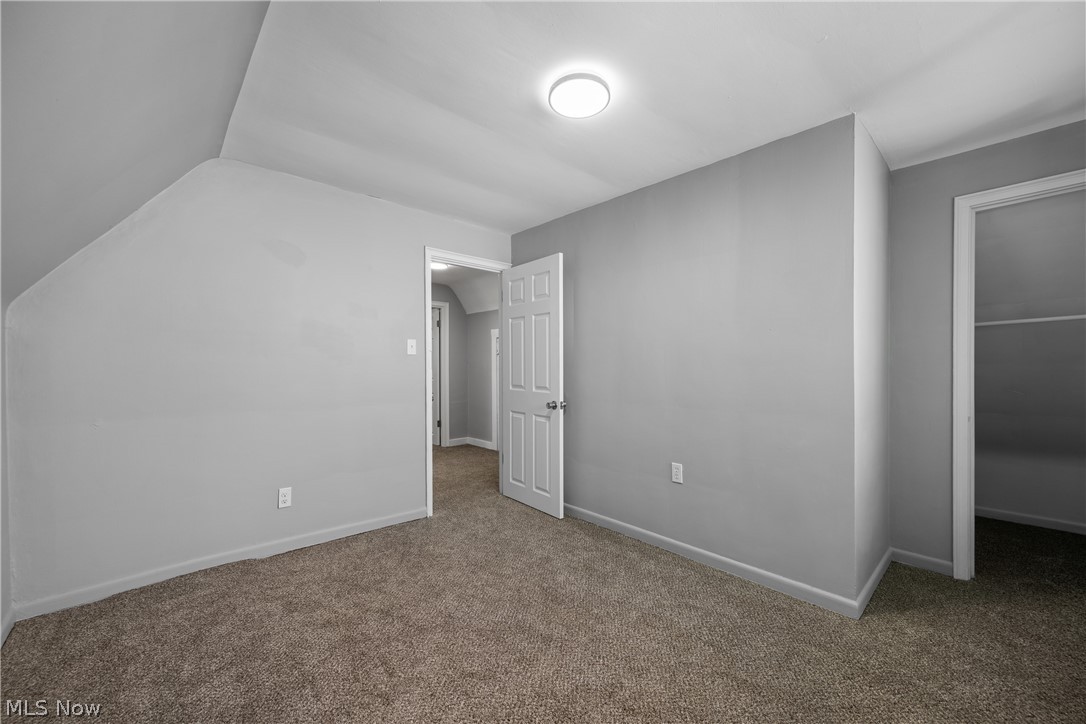 143 Malacca Street Akron OH 44305