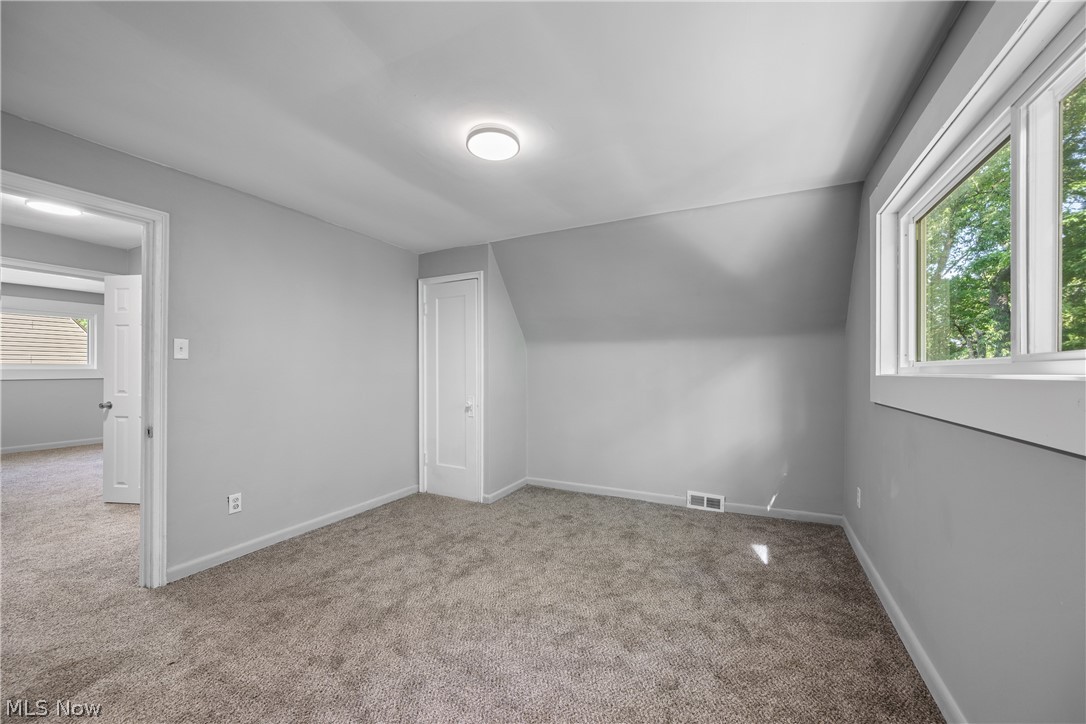 143 Malacca Street Akron OH 44305
