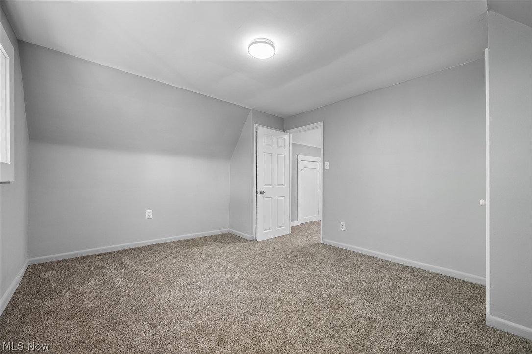 143 Malacca Street Akron OH 44305