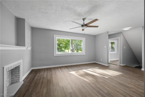 143 Malacca Street Akron OH 44305
