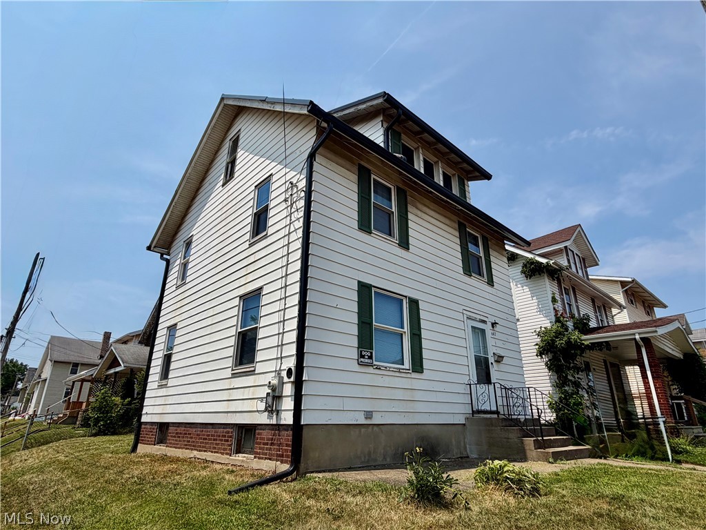 647 Exeter Avenue SW Canton OH 44710