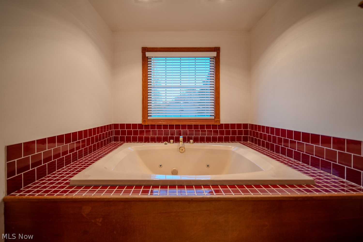 2286 Hartville Road Mogadore OH 44260