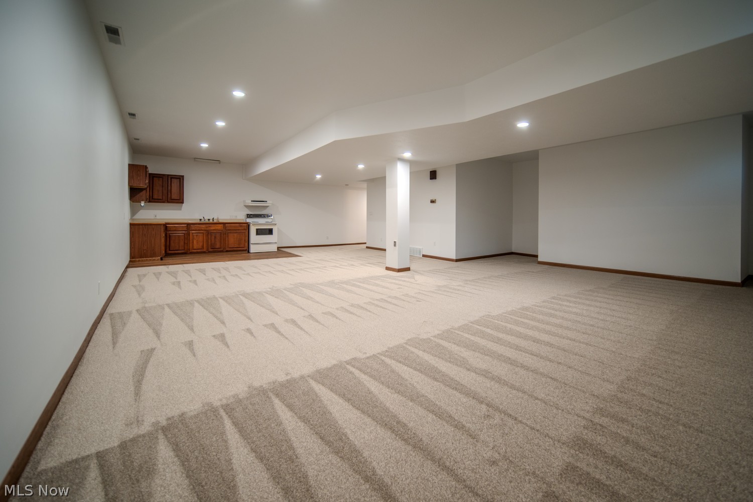 2286 Hartville Road Mogadore OH 44260
