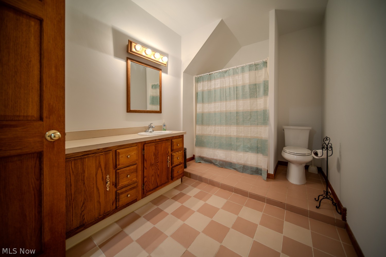 2286 Hartville Road Mogadore OH 44260