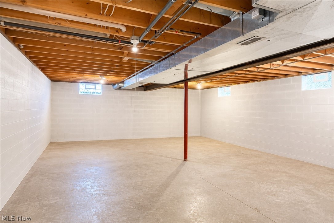 6435 Suzanne Lane Solon OH 44139