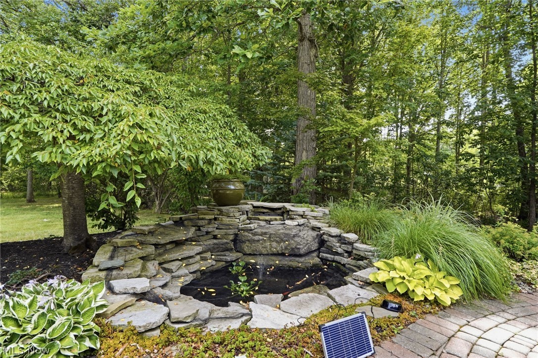 6435 Suzanne Lane Solon OH 44139