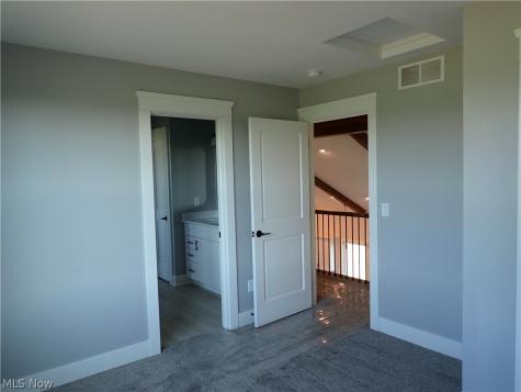 3071 Meadow Creek Drive Aurora OH 44202
