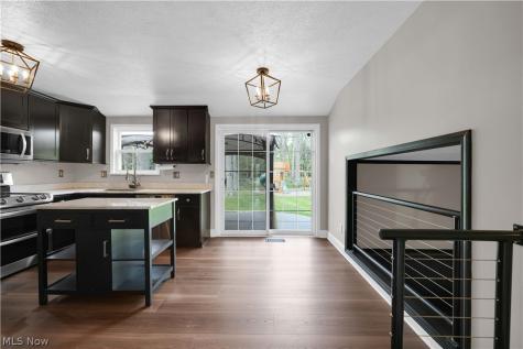 17024 Hunting Meadows Drive Strongsville OH 44136