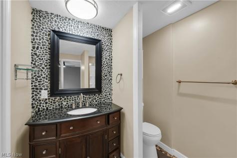 17024 Hunting Meadows Drive Strongsville OH 44136