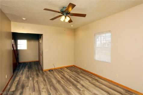 635 Greenfield Avenue SW Canton OH 44706