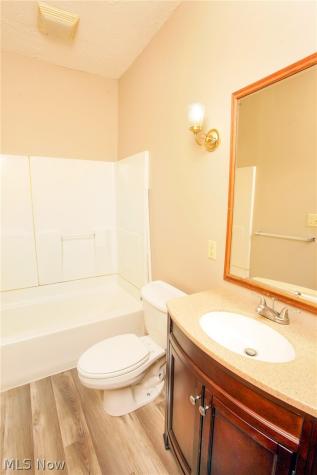635 Greenfield Avenue SW Canton OH 44706