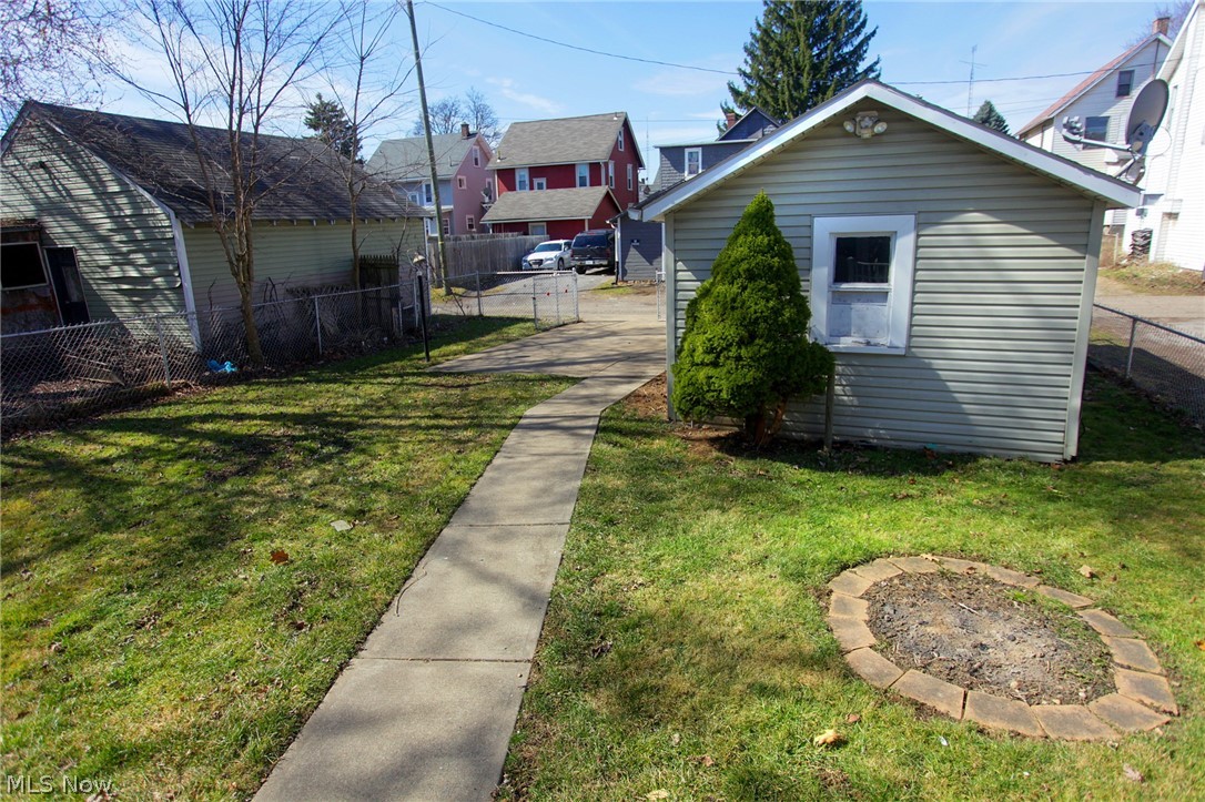 635 Greenfield Avenue SW Canton OH 44706