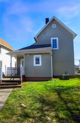 635 Greenfield Avenue SW Canton OH 44706