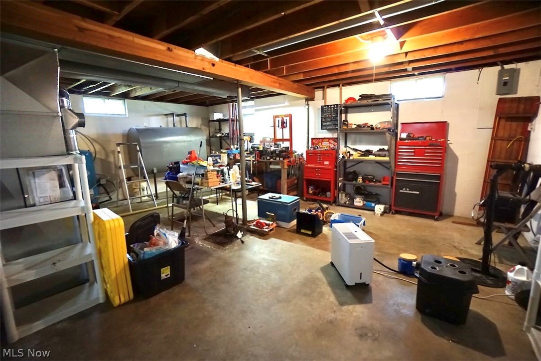 5875 Trumbull Road Geneva OH 44041