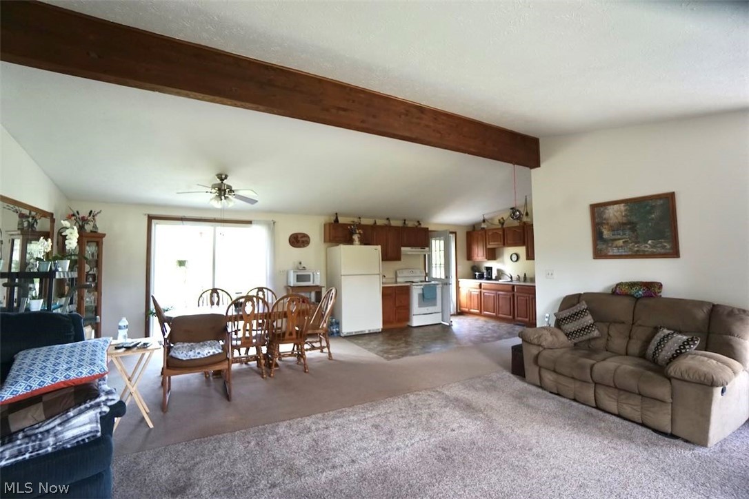 5875 Trumbull Road Geneva OH 44041