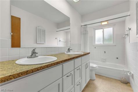 7059 Filip Boulevard Independence OH 44131