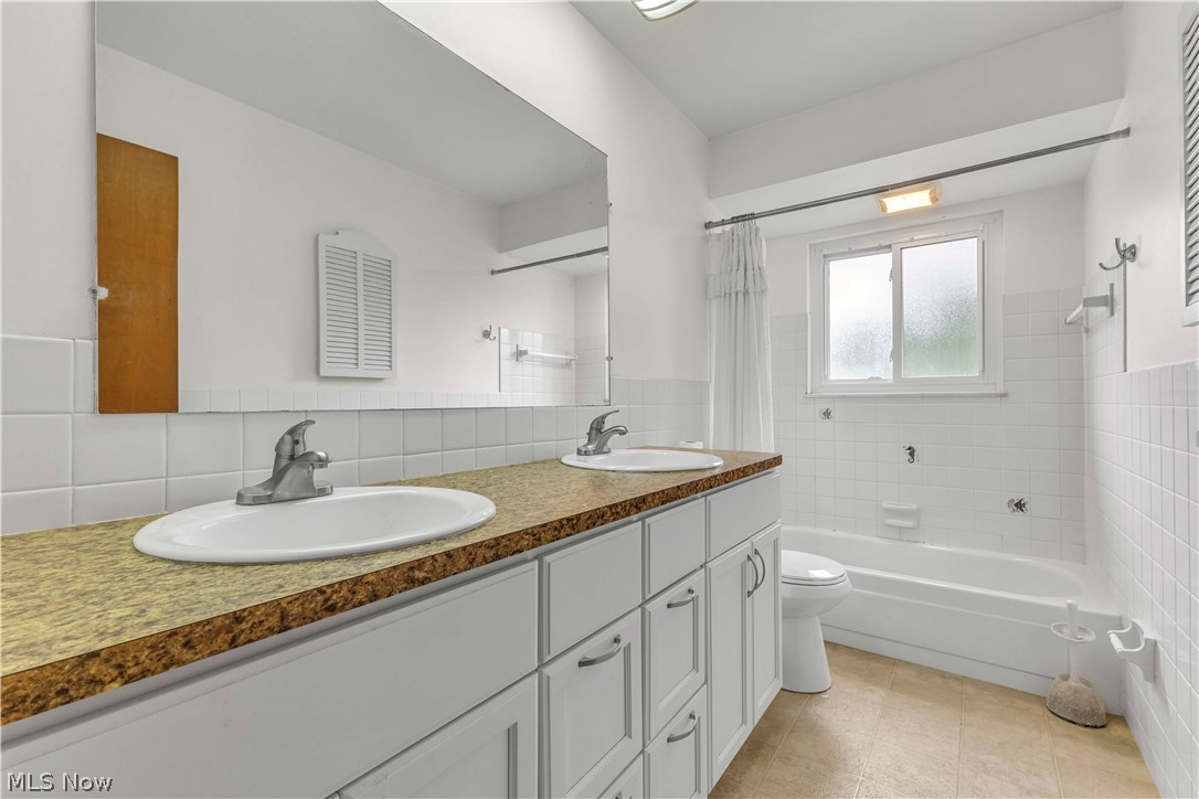 7059 Filip Boulevard Independence OH 44131
