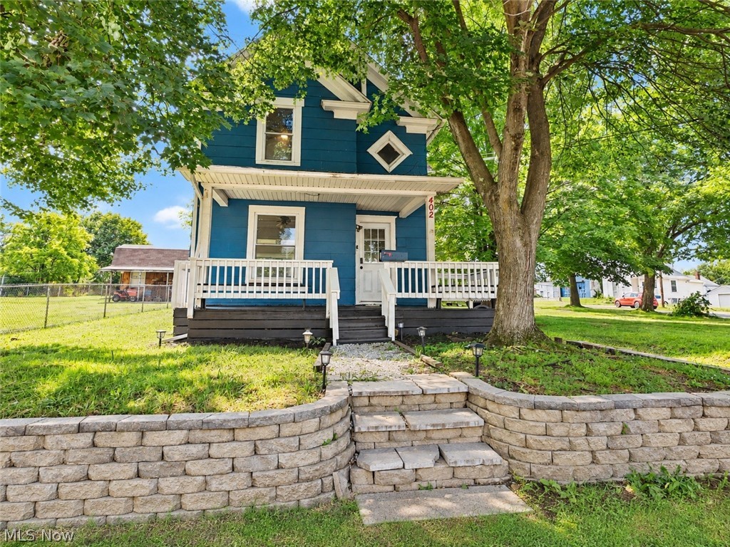 402 Hall Avenue Barberton OH 44203