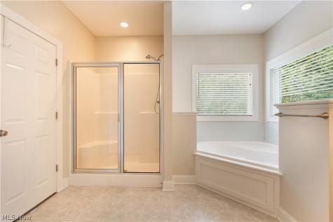 928 Dunning Road New Franklin OH 44614