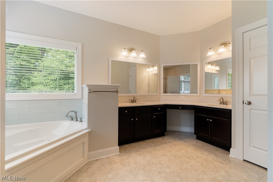 928 Dunning Road New Franklin OH 44614