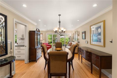 26900 Wolf Road Bay Village OH 44140