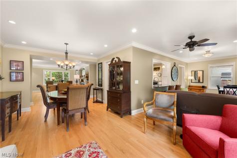 26900 Wolf Road Bay Village OH 44140