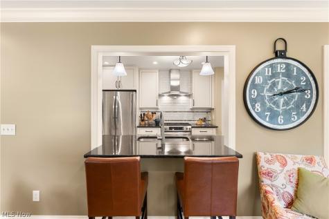 26900 Wolf Road Bay Village OH 44140
