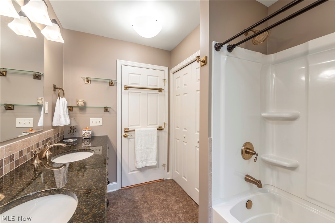 26900 Wolf Road Bay Village OH 44140