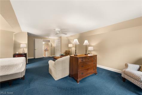 26900 Wolf Road Bay Village OH 44140