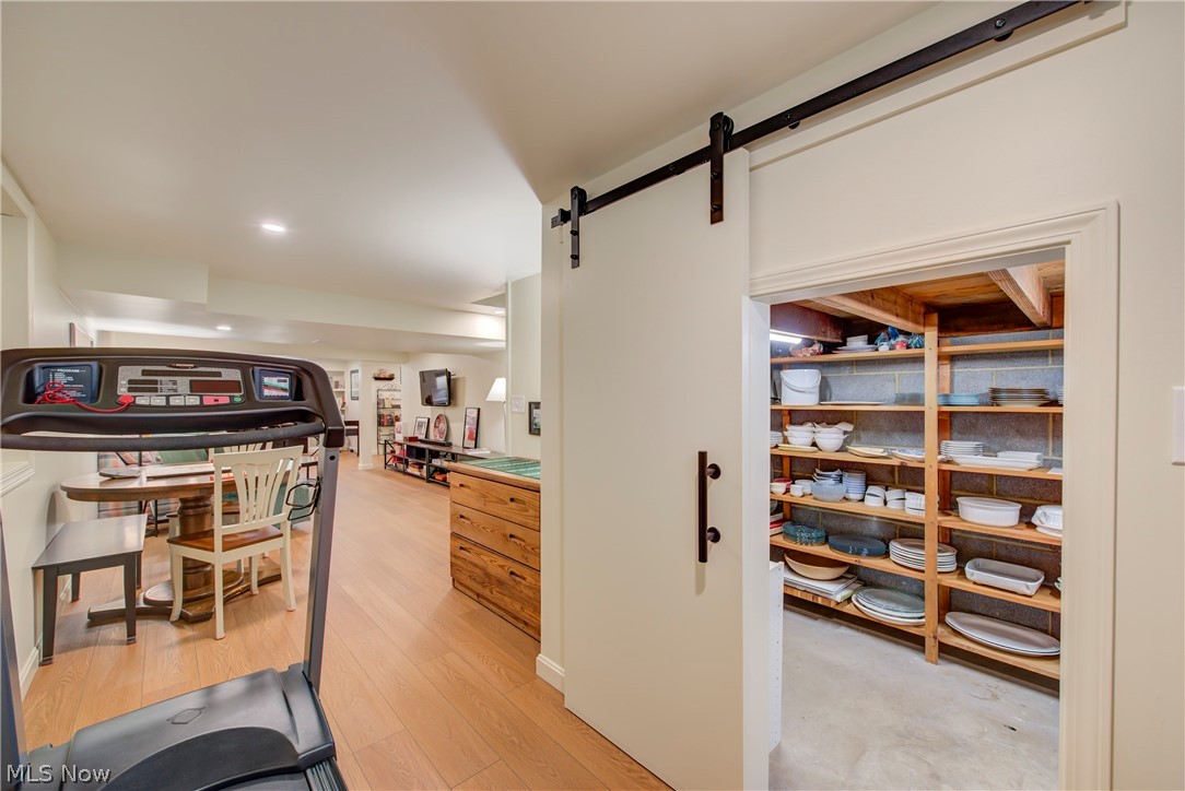 26900 Wolf Road Bay Village OH 44140