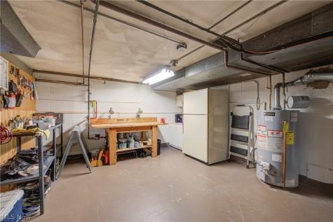 26900 Wolf Road Bay Village OH 44140