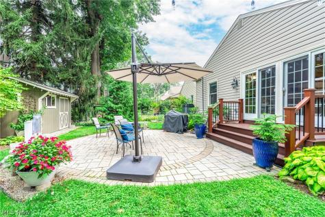 26900 Wolf Road Bay Village OH 44140