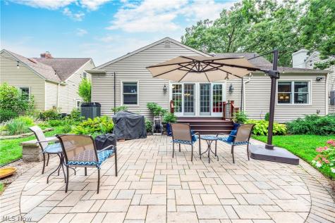 26900 Wolf Road Bay Village OH 44140
