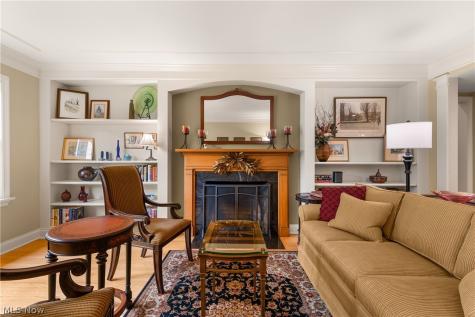 26900 Wolf Road Bay Village OH 44140