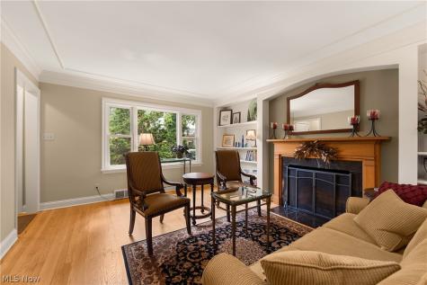 26900 Wolf Road Bay Village OH 44140