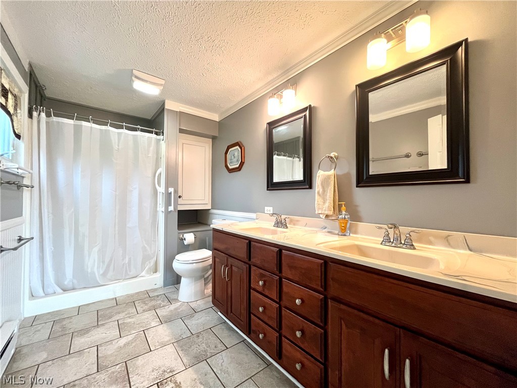 4508 State Route 193 Dorset OH 44032