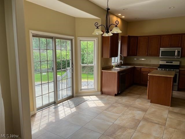 5342 Clingan Trails Boulevard Struthers OH 44471