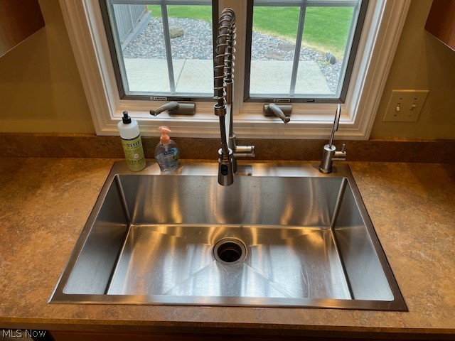 5342 Clingan Trails Boulevard Struthers OH 44471