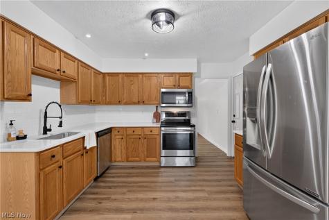 331 Adrian Drive Berea OH 44017