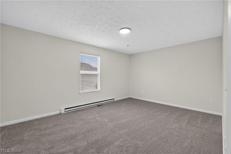 1115 Oxford Circle Akron OH 44312